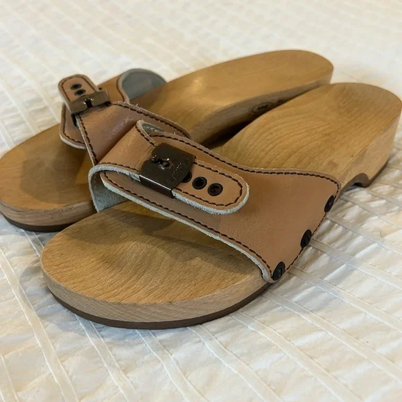 Vintage original Dr. Scholl’s wooden clogs still has original tags on them 8 - Picture 1 of 4